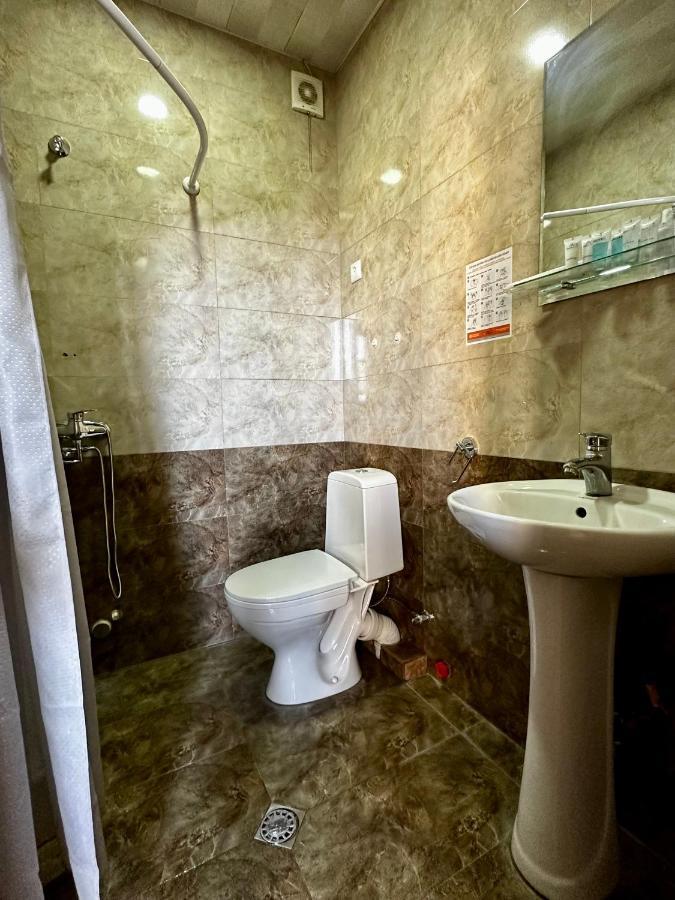 Lucas Hotel Tbilisi Værelse billede